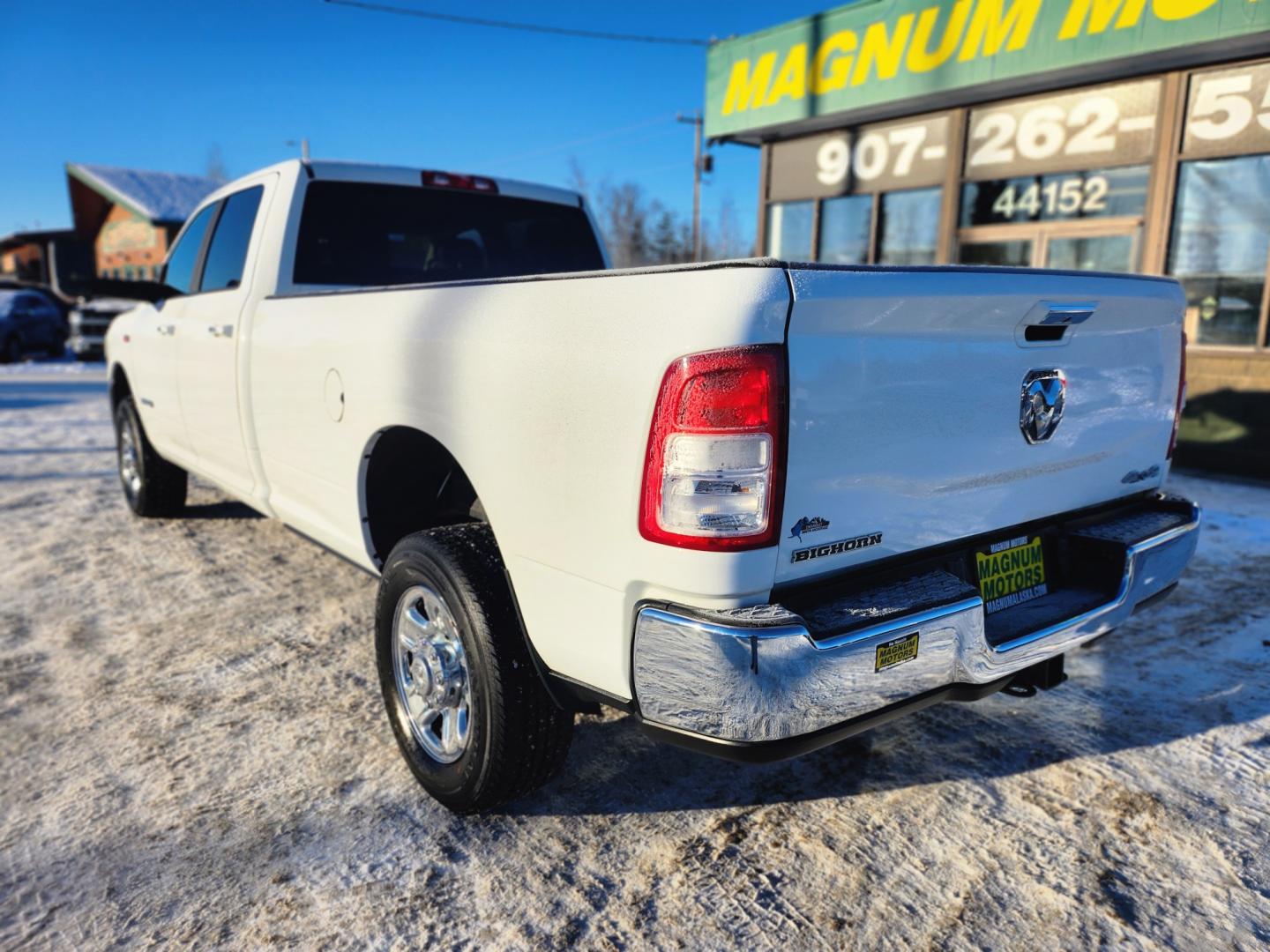 2019 RAM 2500 Tradesman Crew Cab LWB 4WD (3C6UR5JJ0KG) with an 6.4L V8 engine, 8A transmission, located at 1960 Industrial Drive, Wasilla, 99654, (907) 274-2277, 61.573475, -149.400146 - Photo#4